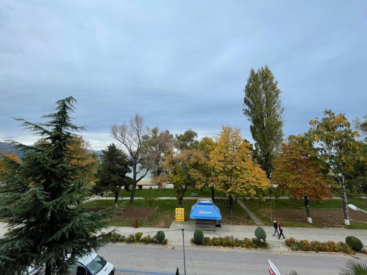 Vila Vadeha Pogradec Exteriör bild