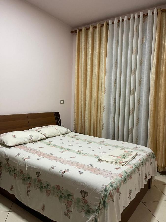 Vila Vadeha Pogradec Exteriör bild