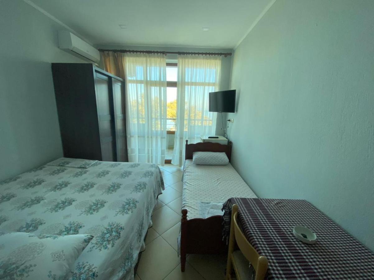 Vila Vadeha Pogradec Exteriör bild