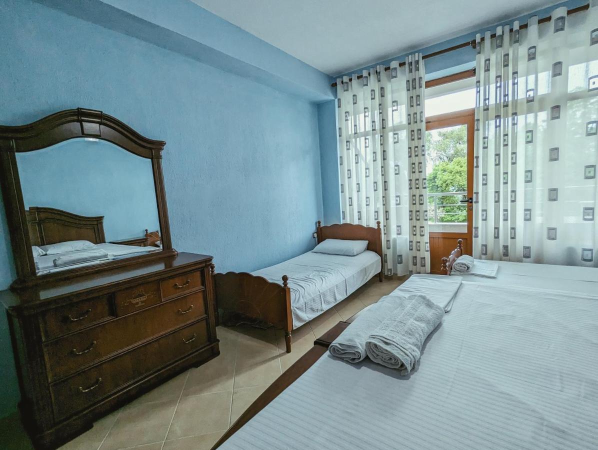 Vila Vadeha Pogradec Exteriör bild