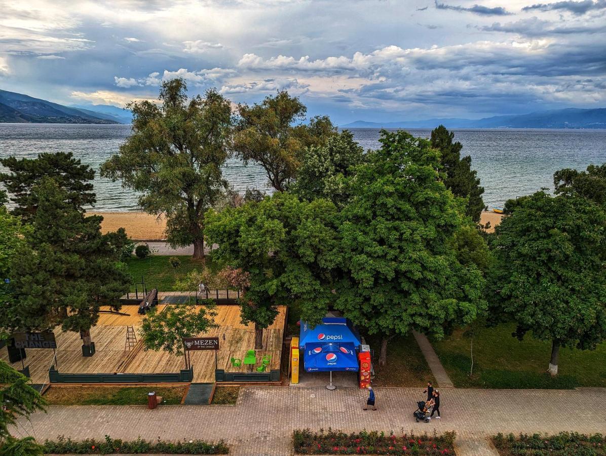 Vila Vadeha Pogradec Exteriör bild