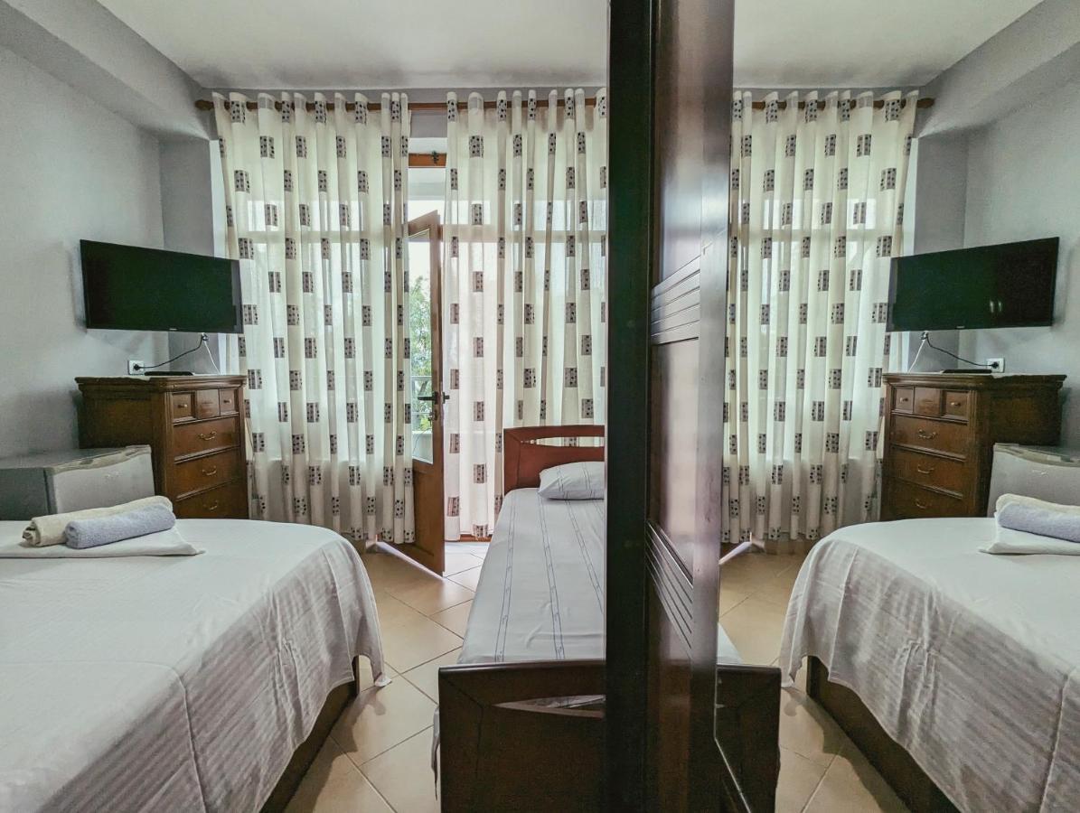 Vila Vadeha Pogradec Exteriör bild