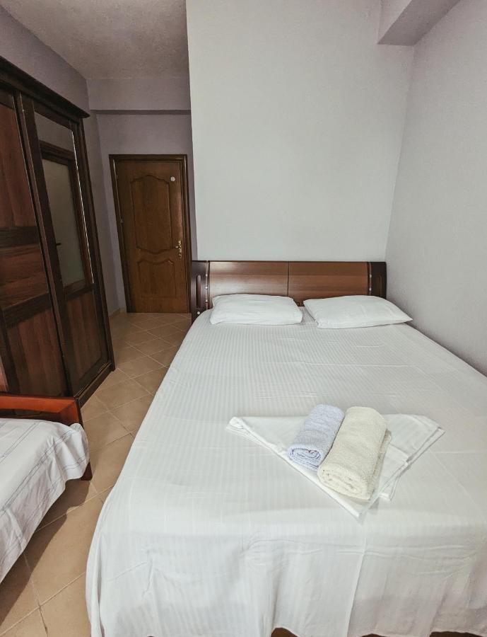 Vila Vadeha Pogradec Exteriör bild