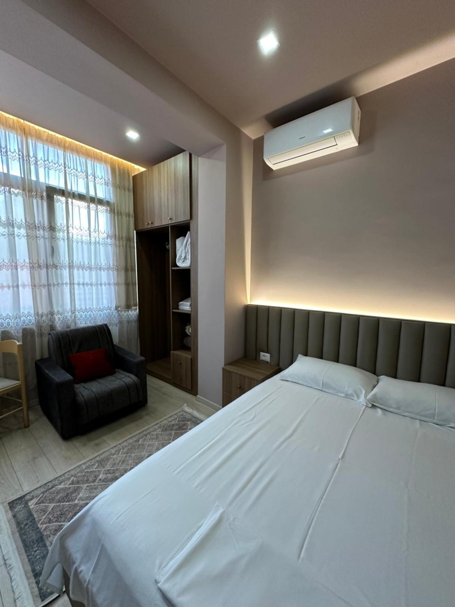 Vila Vadeha Pogradec Exteriör bild
